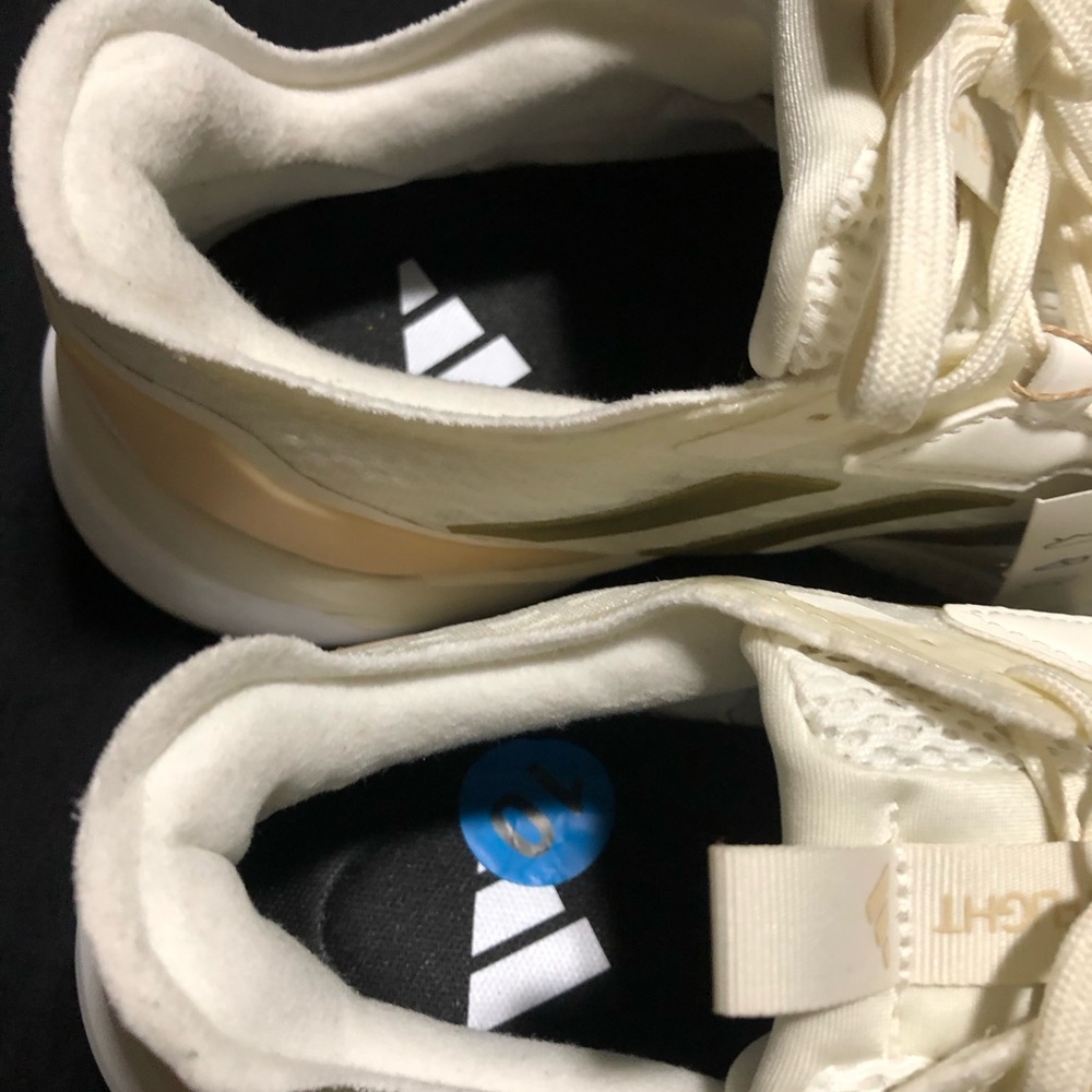 Adidas Crazyflight 6 Women Indoor Volleyball White Gold Shoes HP7026, Size 10 - Picture 4 of 6